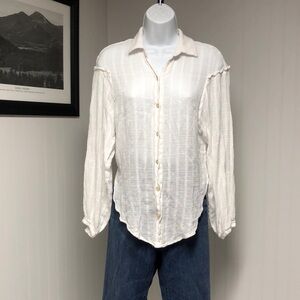 Women’s Free People Ruffle White Casual Button Down Shirt Size S
